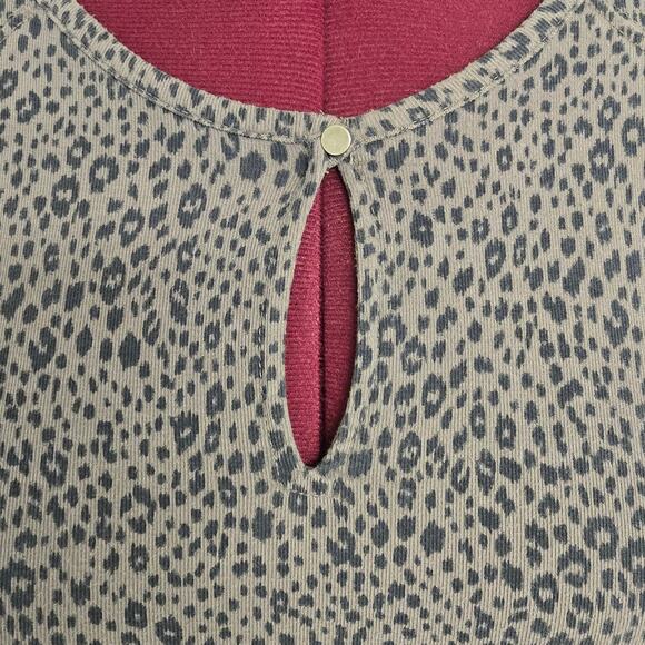 Women's Democracy Gray Leopard Print Keyhole Neck Blouse | Size XS - Picture 5 of 10